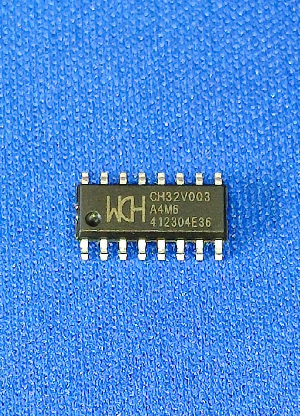 CH32V003A4M6 SOP-16 Microcontroller WCH  A2076