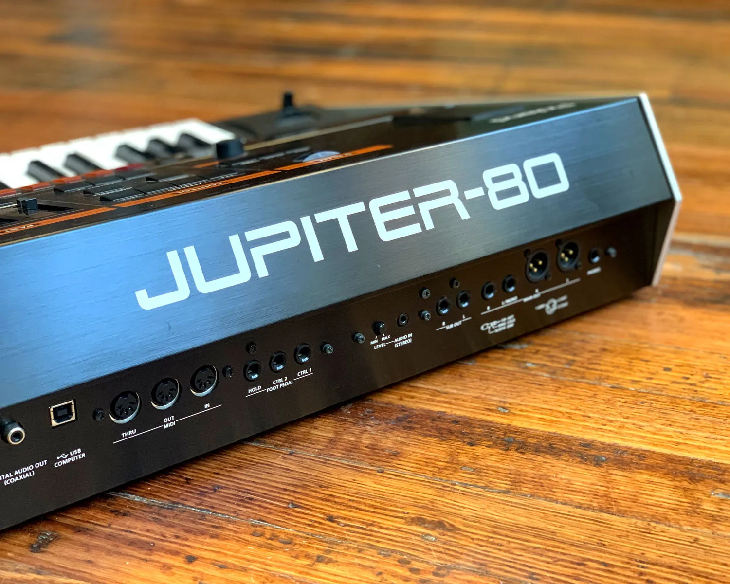Roland Jupiter-80