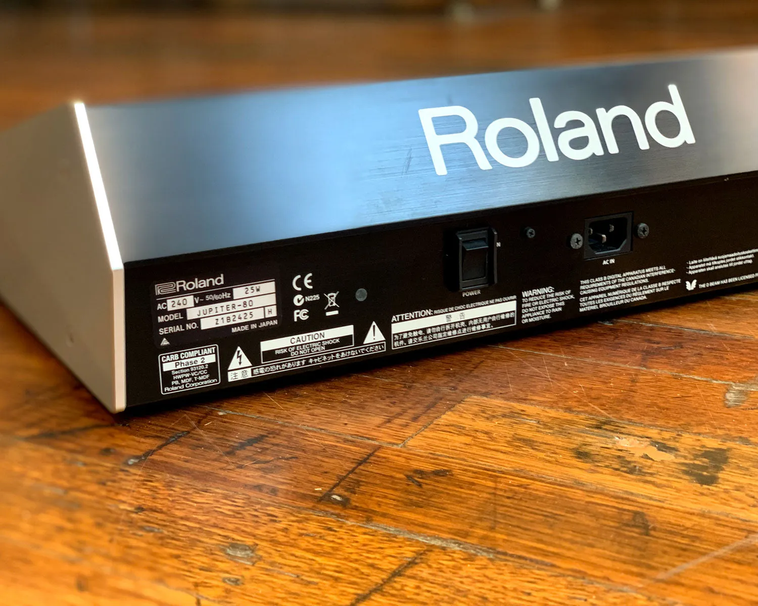 Roland Jupiter-80