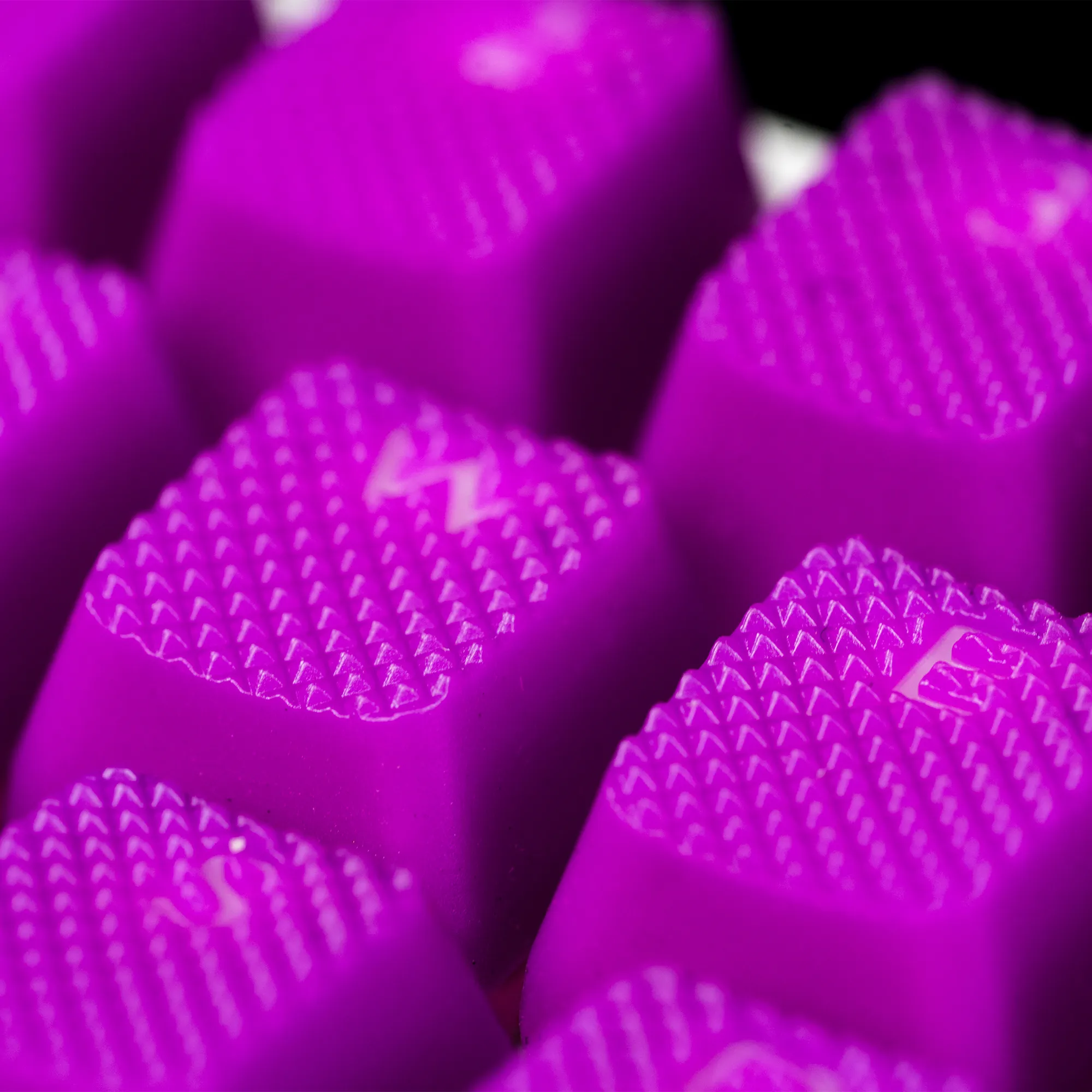 Rubberized Gaming Keycaps (Purple)