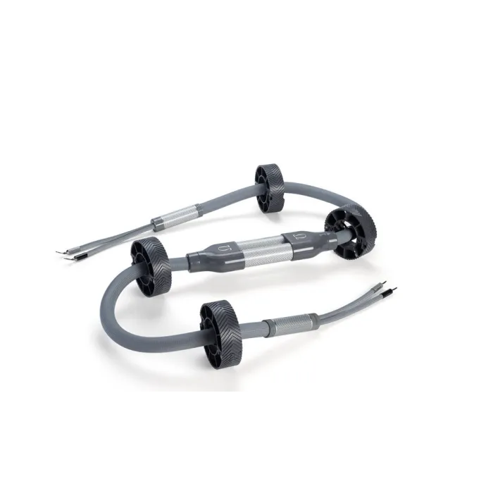 Shunyata Research Omega speaker cable (pair)