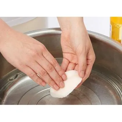 Wearable-type Wound Care Trainer